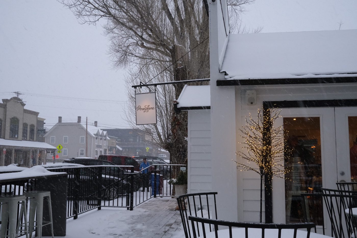 Snowy morning in downtown Jackson before a run
